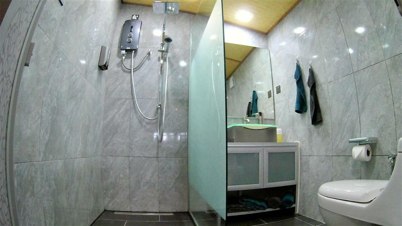 Sabandy Guesthouse Kuah Exterior foto