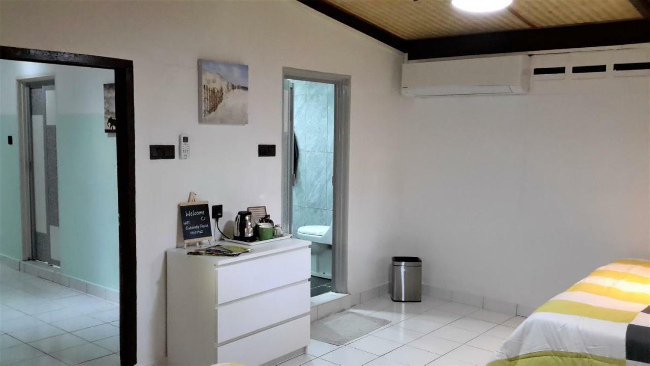 Sabandy Guesthouse Kuah Exterior foto